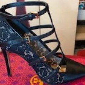 Tory Burch Sutton 100mm Pump in Camellia Lace/Satin Lux – Style 41148307– Sz 9.5